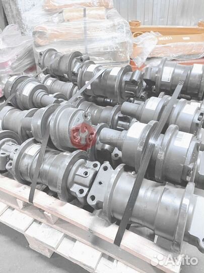 Каток поддерживающий CAT 325B