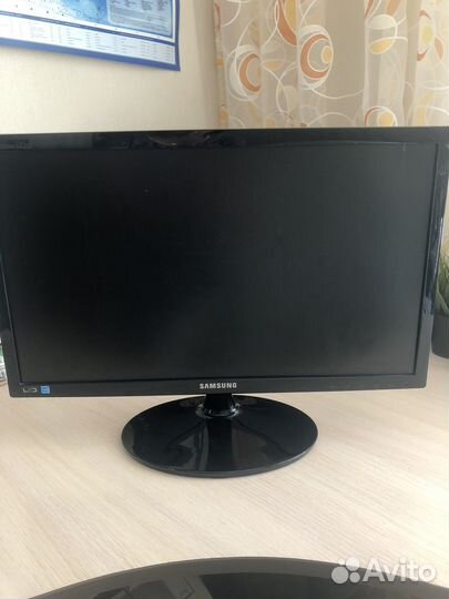 Монитор Samsung 22