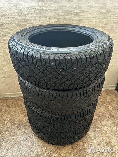 Continental ContiVikingContact 7 235/60 R18 107T