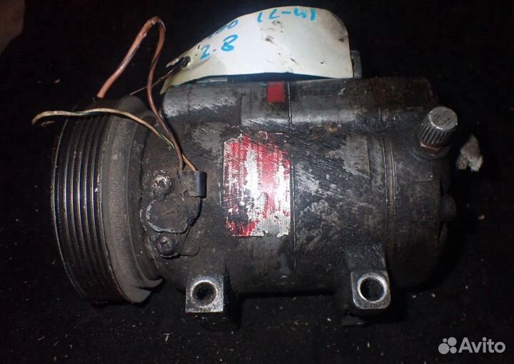 Компрессор кондиционера Audi 100 (C4) 1991-1994