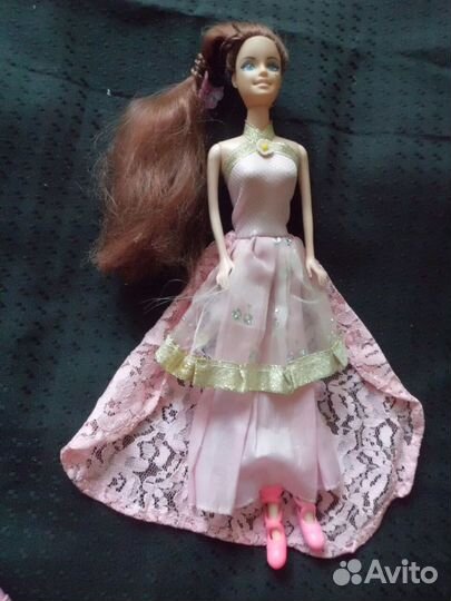 Кукла барби с одеждой