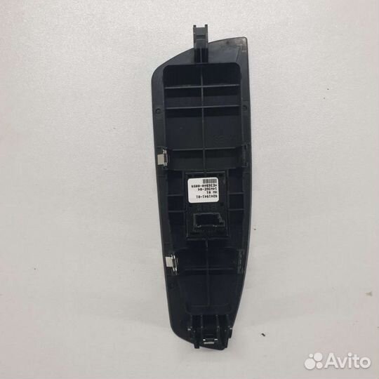 Кнопка стеклоподъемника BMW 7 F01/F02 2014г. 92419