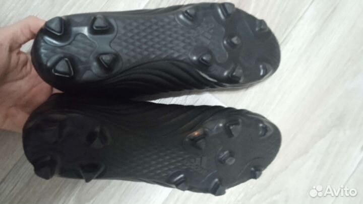 Футбольные бутсы