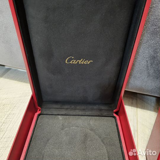 Коробка Cartier для колье гвоздь