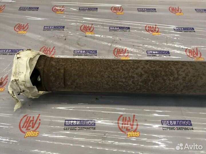 Вал карданный Cadillac Escalade