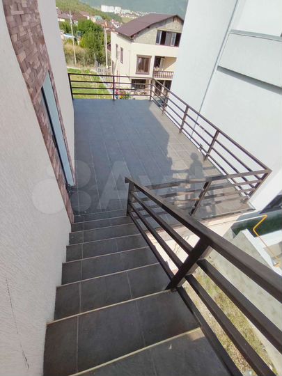 Дом 186 м² на участке 4 сот.