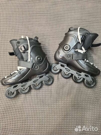 Роликовые коньки FRX 80 black EU 45 (28,5 см.)