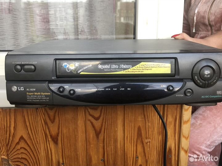 Видеомагнитофон LG al 182w