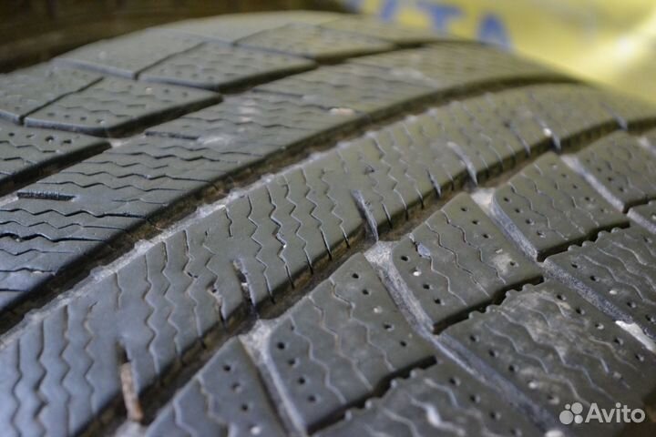 Michelin Latitude X-Ice 2 235/65 R17