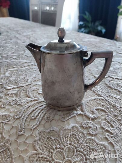 Серебряный чайник