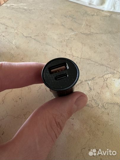 Автомобильная зарядка Baseus (от прикуривателя)