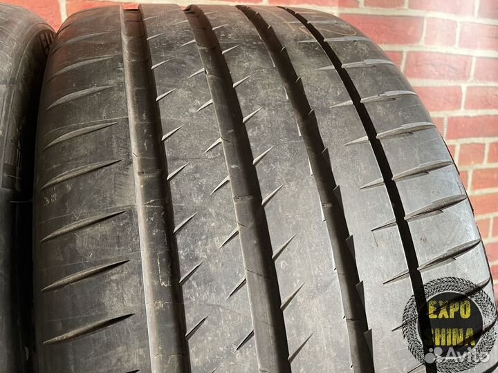 Michelin Pilot Sport 4 S 285/40 R22 и 325/35 R22 110Y