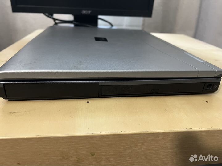 Ноутбук Fujitsu-Siemens lifebook C-1020