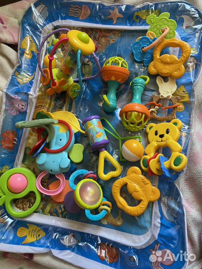 Игрушки пакетом для малыша