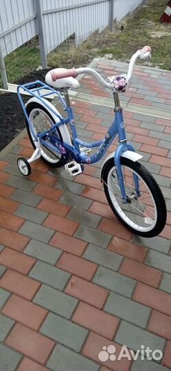 Трехколесный велосипед