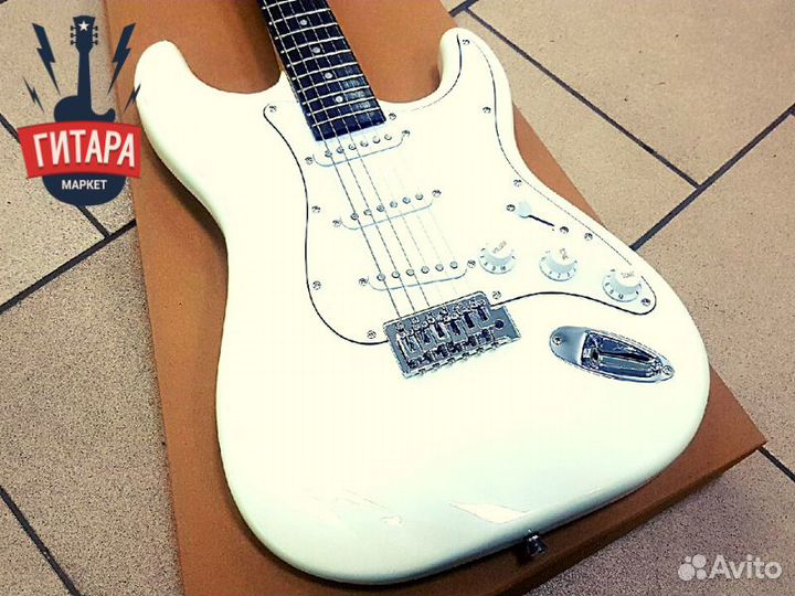 Новая электрогитара Fabio ST100 WH белая