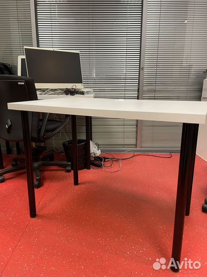 Компьютерный стол IKEA белый