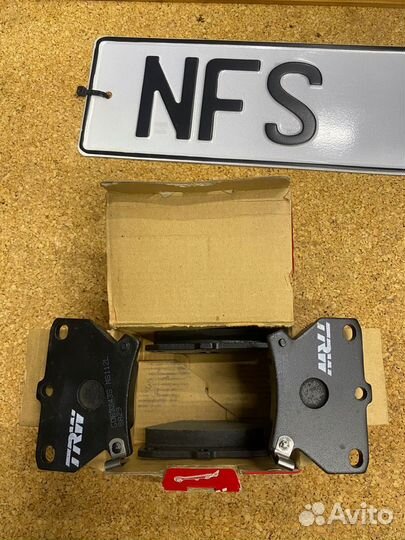 Тормозные колодки toyota Corolla 0446620090