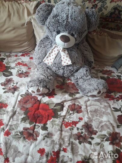 Плюшевый медведь