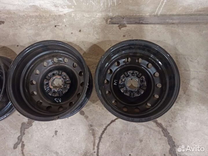 Комплект штампованных дисков 6Jх15 5x114.3