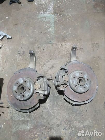 Кулак поворотный передний BMW F10 полный привод