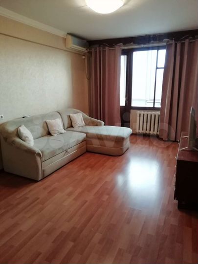 4-к. квартира, 60 м², 5/5 эт.