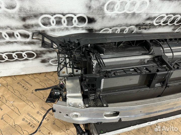 Передняя панель (телевизор) Audi RS 5 F5 2022