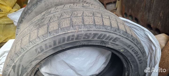 Bridgestone Blizzak Ice 205/55 R16