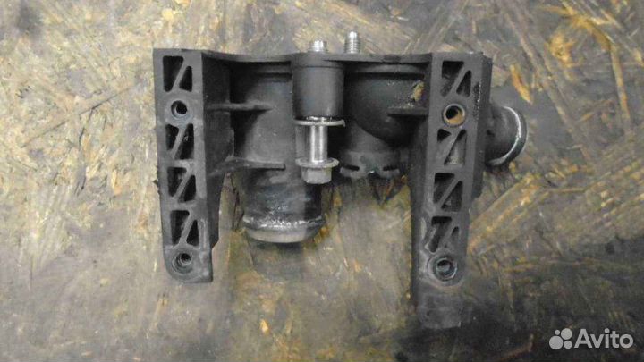 Фланец системы охлаждения Ford Focus 3 2.0 2012