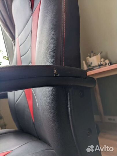 Компьютерное кресло Zombie