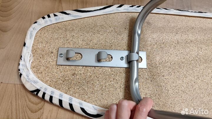 Новая гладильная доска (90 на 25 см)