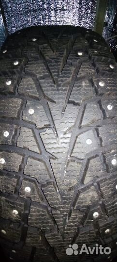 Maxxis ArcticTrekker NP3 245/70 R16