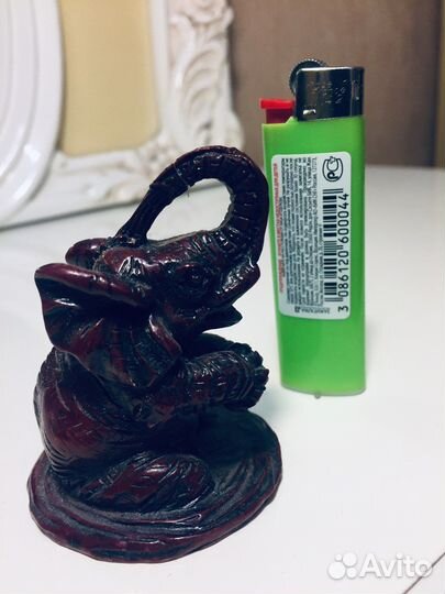 Фигурки слонов