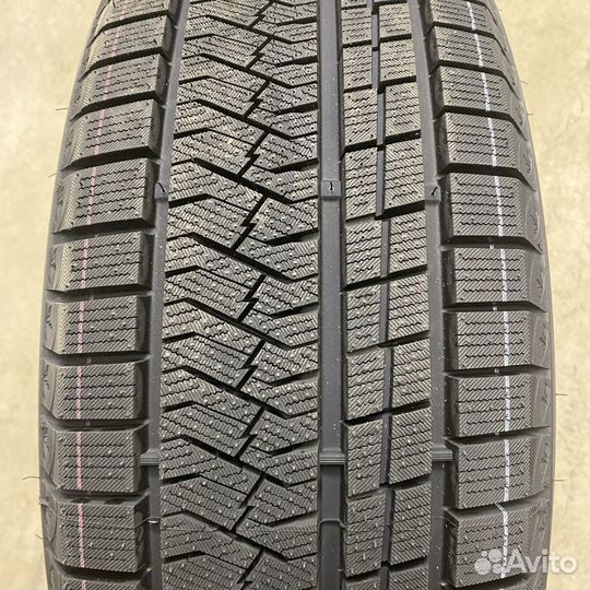 Triangle PL02 225/40 R18 92V