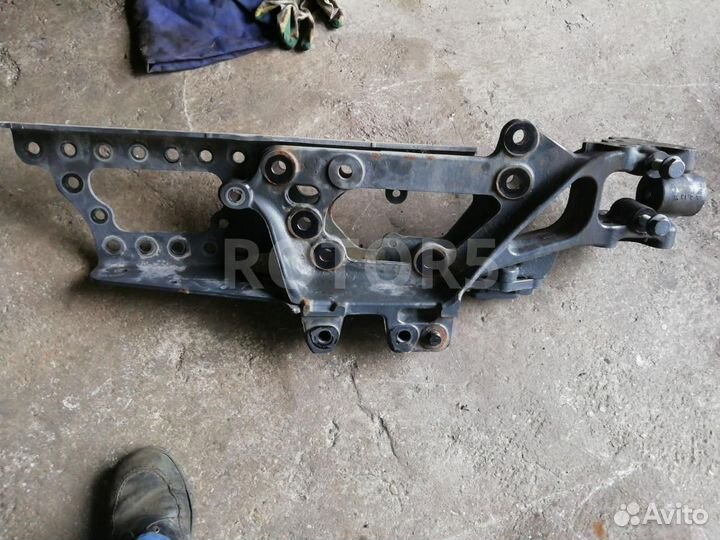 Кронштейн усилителя переднего бампера A9603102890