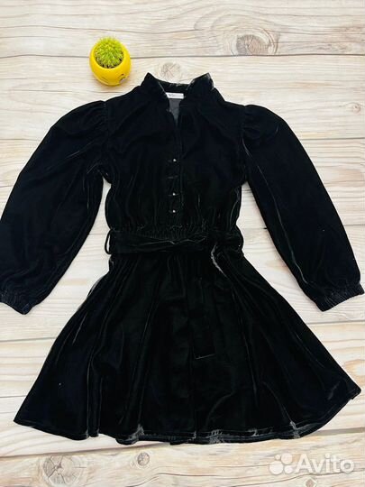 Платье бархатное для девочки