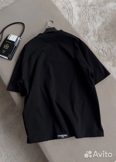 Топовая футболка Balenciaga унисекс (тренд 2025)
