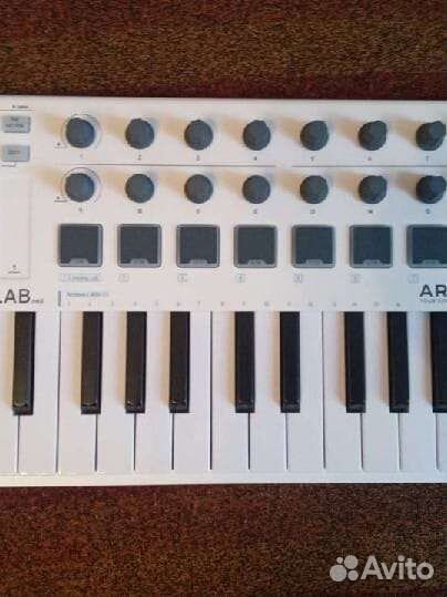 Midi клавиатура Arturia Midilab
