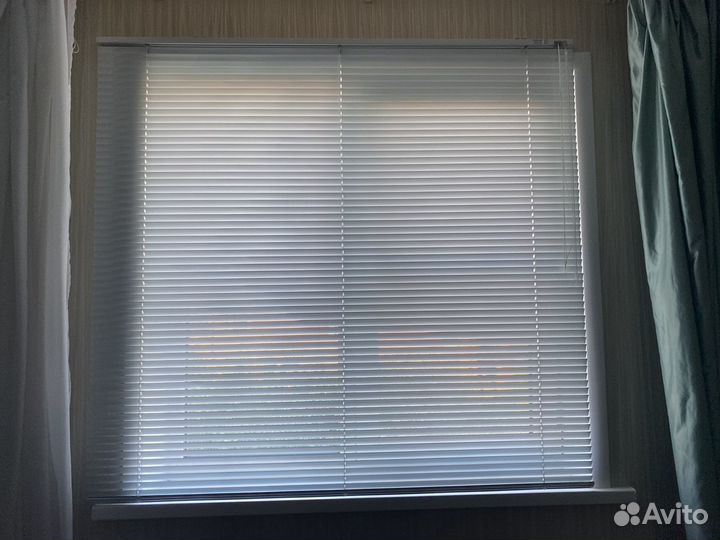 Жалюзи горизонтальные 155х140