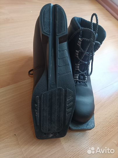 Лыжные ботинки NN 75 42 размер