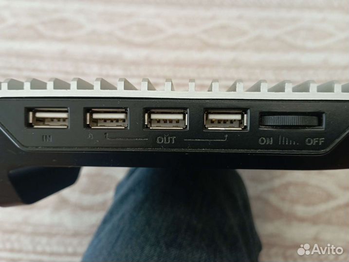 Подставка с охлаждением