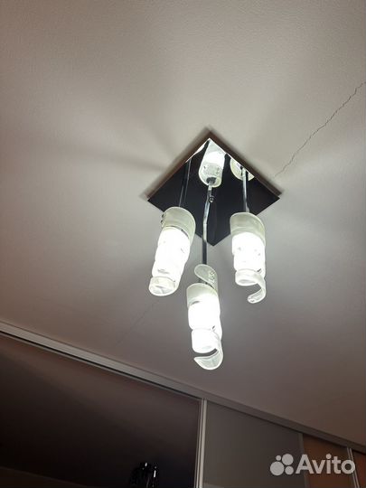 Люстра, лампа и светильник