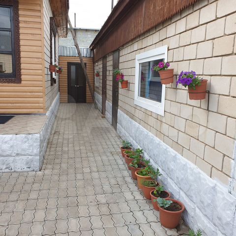 Комната 35 м² в 3-к., 1/1 эт.