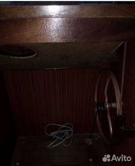 Швейная машина Чайка 3 с электро-ножным приводом