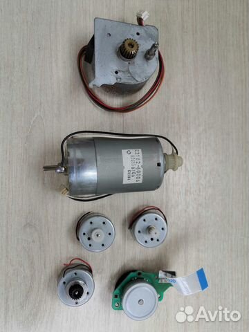 Шаговый двигатель