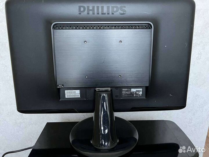 Монитор Phillips 23