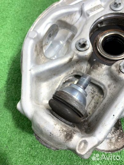 Кулак поворотный задний левый Mercedes-Benz