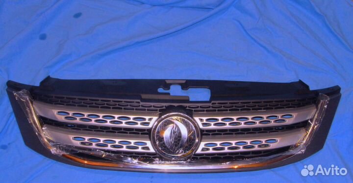 Решетка радиатора Донг Фенг H30 cross dohg feng