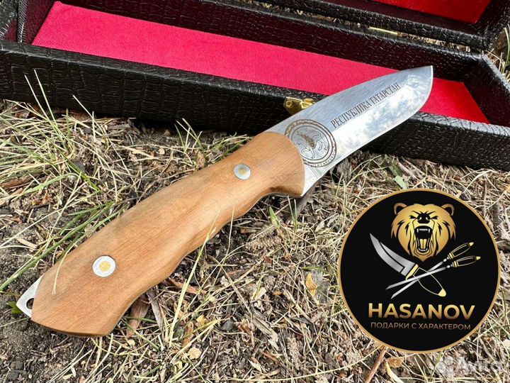 Нож туристический