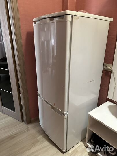 Холодильник Бирюса